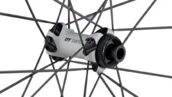 Dt-swiss Set De Roues ER 1600 SPLINE 23 Disc Center Lock 28" 8 Dt-swiss Set De Roues ER 1600 SPLINE 23 Disc Center Lock 28" -Shimano Soldes Magasin 436966