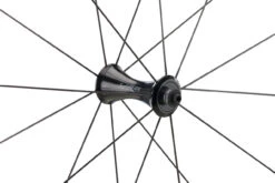 Campagnolo® Set De Roues En Carbone Bora WTO 45 Road 28" 17 Campagnolo® Set De Roues En Carbone Bora WTO 45 Road 28" -Shimano Soldes Magasin 464522