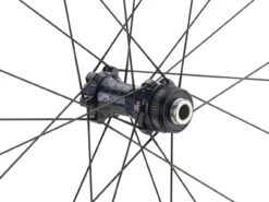 Campagnolo® Set De Roues En Carbone Levante Disc Center Lock 28" -Shimano Soldes Magasin 474468