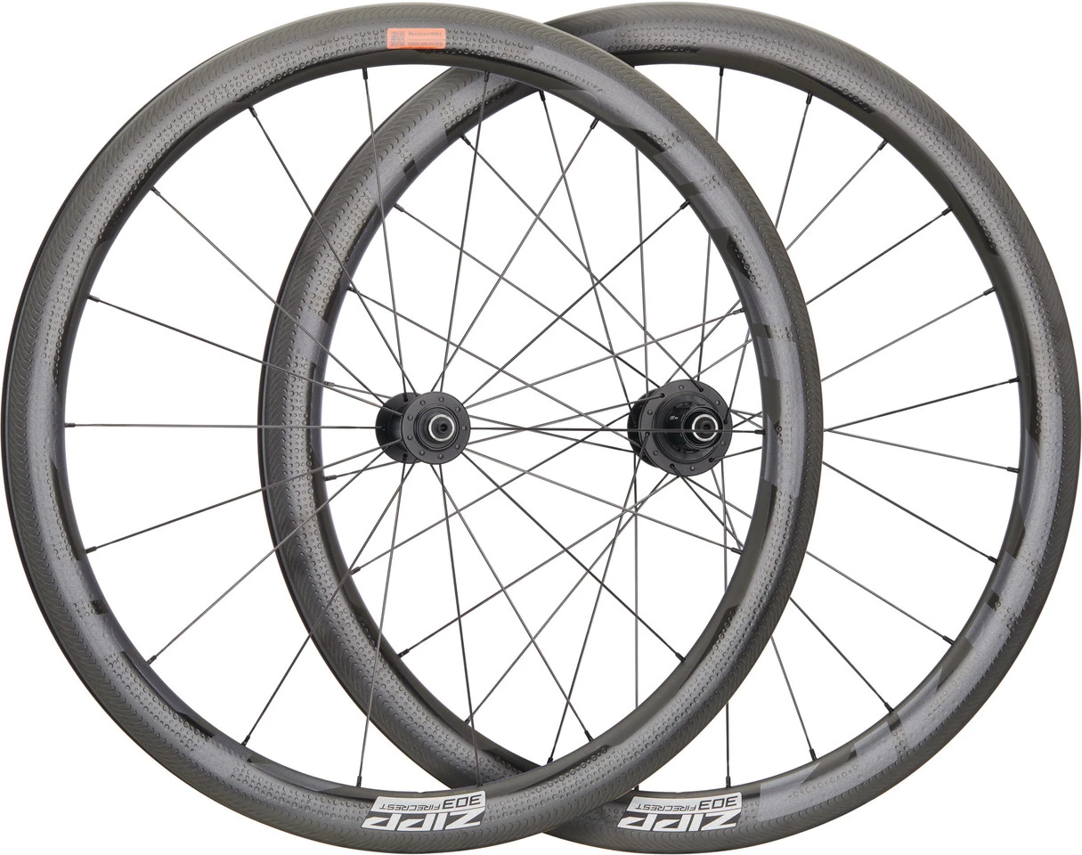 ZIPP Set De Roues En Carbone 303 Firecrest® Tubeless 1 ZIPP Set De Roues En Carbone 303 Firecrest® Tubeless