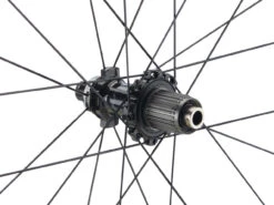 Shimano Set De Roues En Carbone WH-R9270-C36-TL Dura-Ace Disc Center Lock +Sac 12 Shimano Set De Roues En Carbone WH-R9270-C36-TL Dura-Ace Disc Center Lock +Sac -Shimano Soldes Magasin 477233
